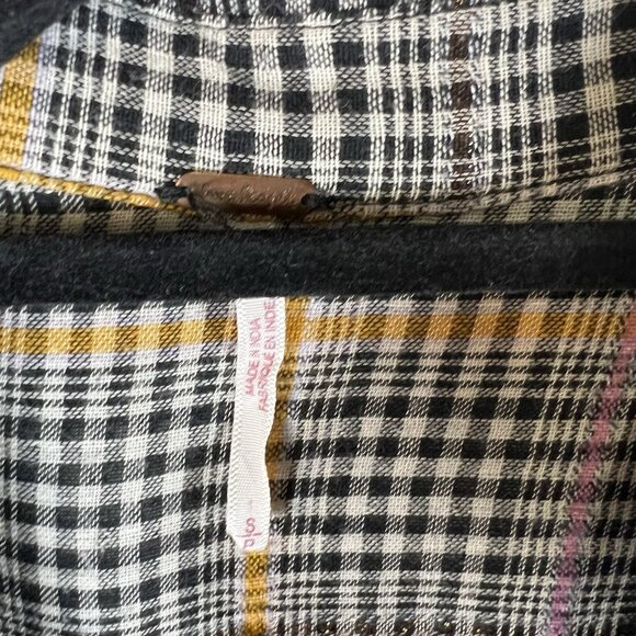 Women’s Free People Plaid Long Sleeve Button Down Top Shirt Small Oversized Boho - Picture 4 of 9